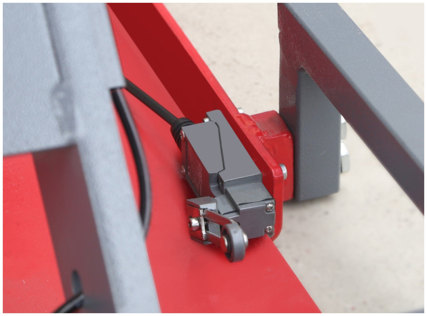 Fortisky | Mid-Rise Scissor Lift 8000lb 47in Electric Lock Release 220V FSL-MR80
